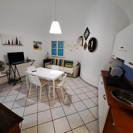 Sara's Bilocale Apartmán *