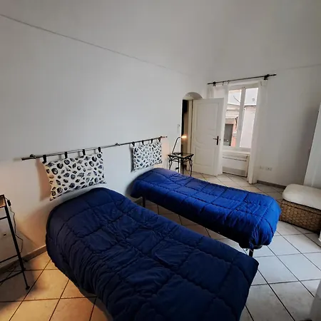 Sara's Bilocale Apartmán