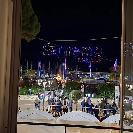 Sara's Bilocale * سانريمو