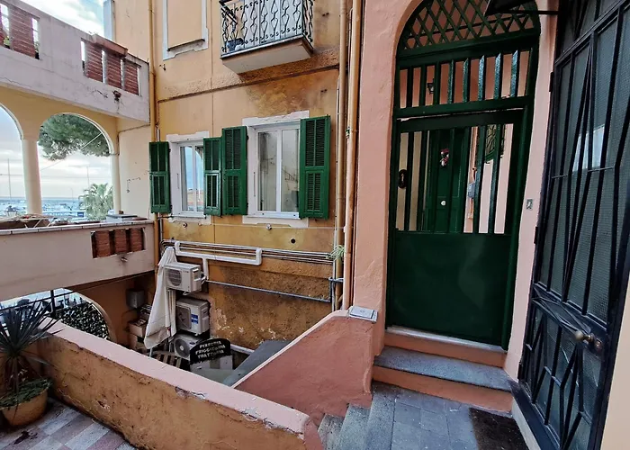 Sara's Bilocale Apartment *